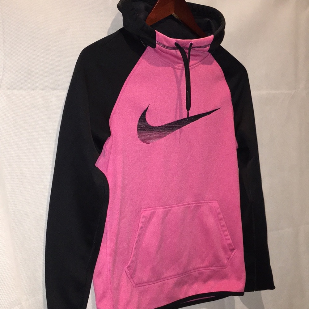 Nike Therma Fit Hooded Sweatshirt Pink And Black